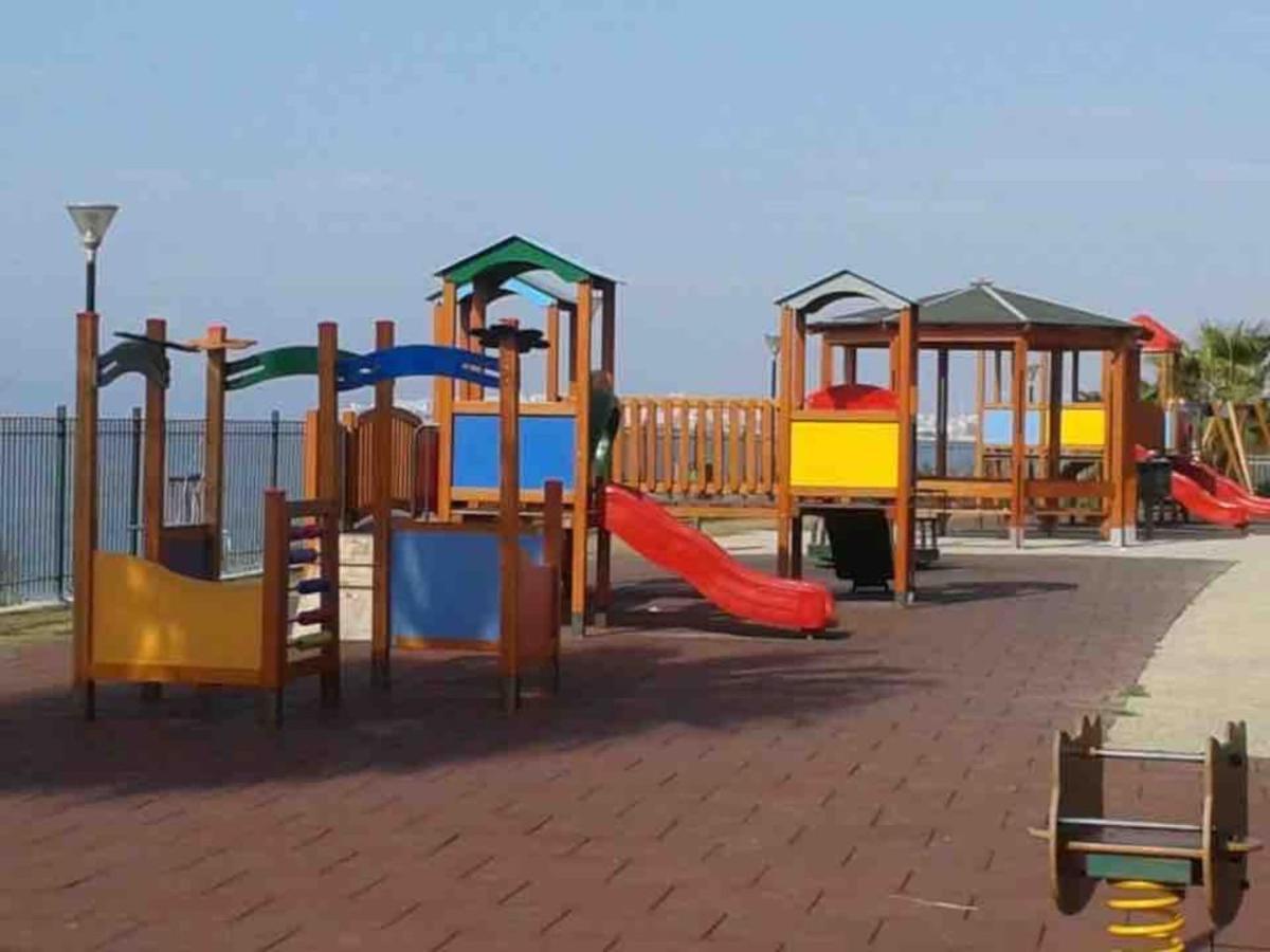 Paleo Faliro Fully Equipped 2 Bedrooms 90 Sqm Big 200m To Free